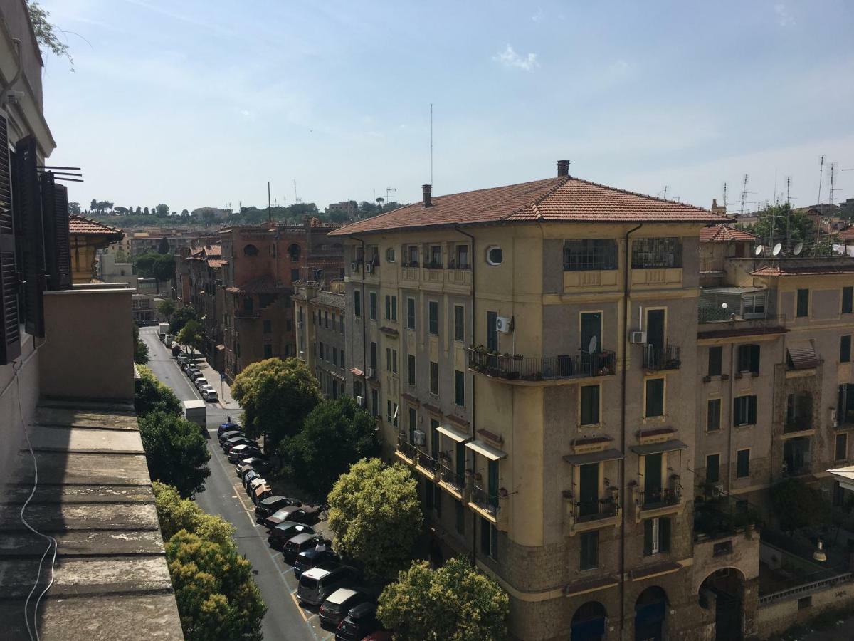 D&D - Vatican St Peter Rome Exterior photo